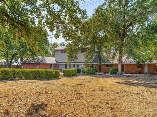 Building Photo - 1004 Overhill Dr