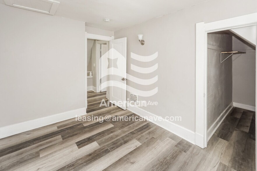 Building Photo - 1735 Joffre Ave