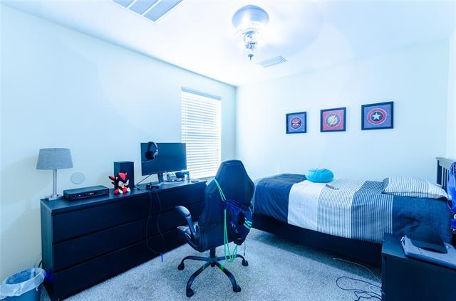 Building Photo - 4104 Hedgerow Dr