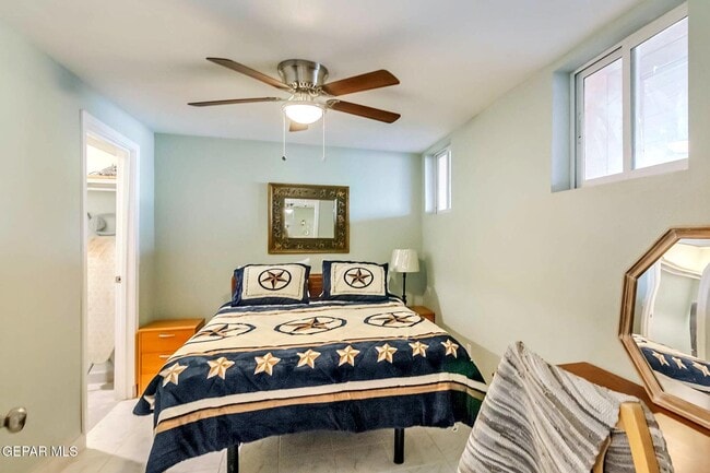 Building Photo - 619 E Nevada Ave