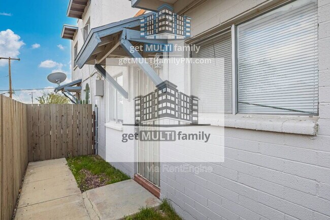 Building Photo - 1111 E Butler Dr