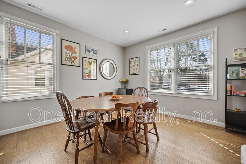 Building Photo - 805 Lafayette St