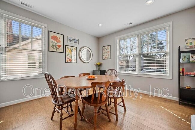 Building Photo - 805C Lafayette Street