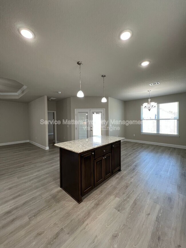 Building Photo - 5330 Parkside Dr