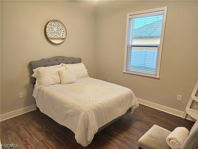 Building Photo - 1919 SW 26th Terrace