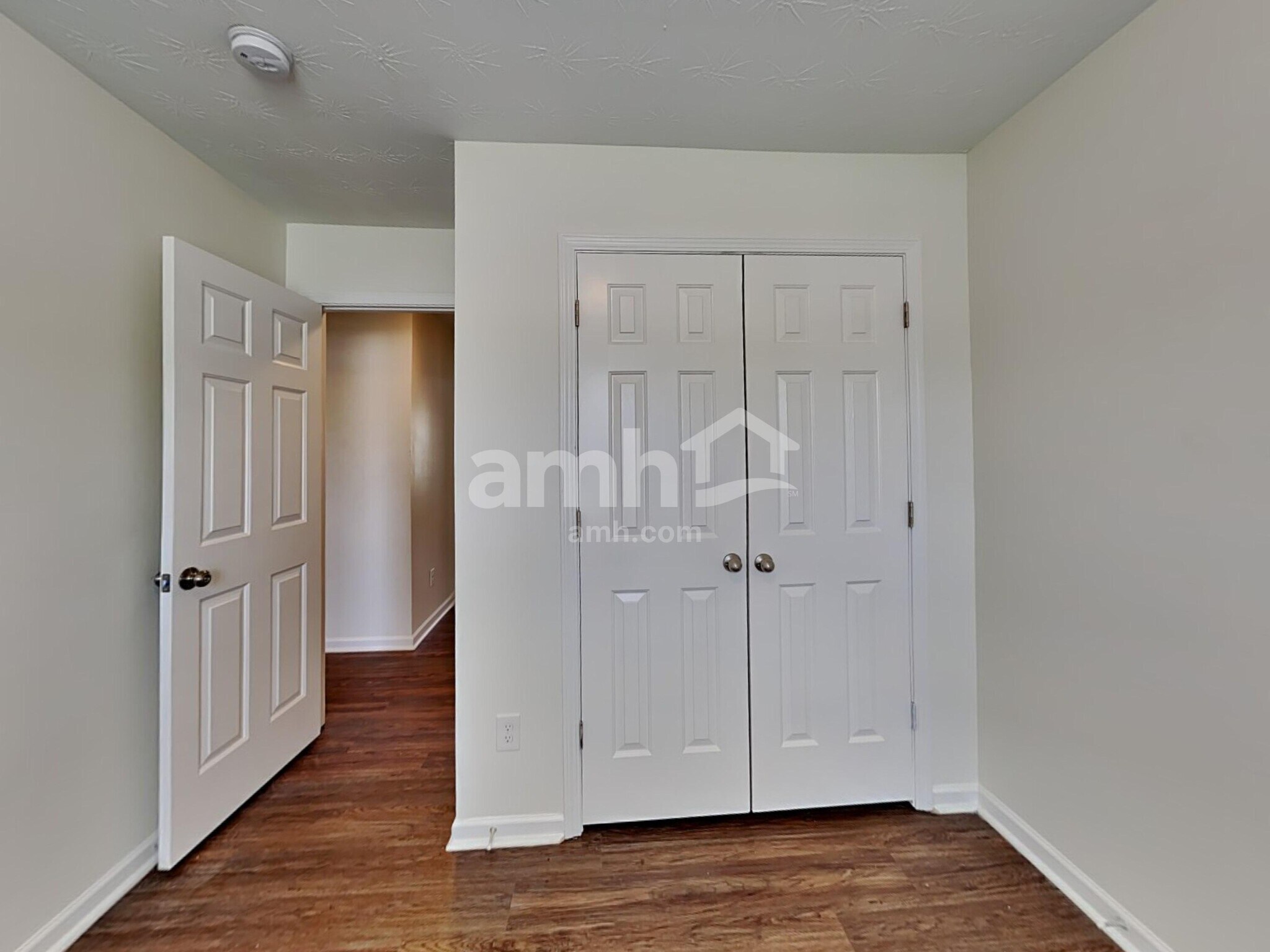 Building Photo - 2540 Marlin Dr