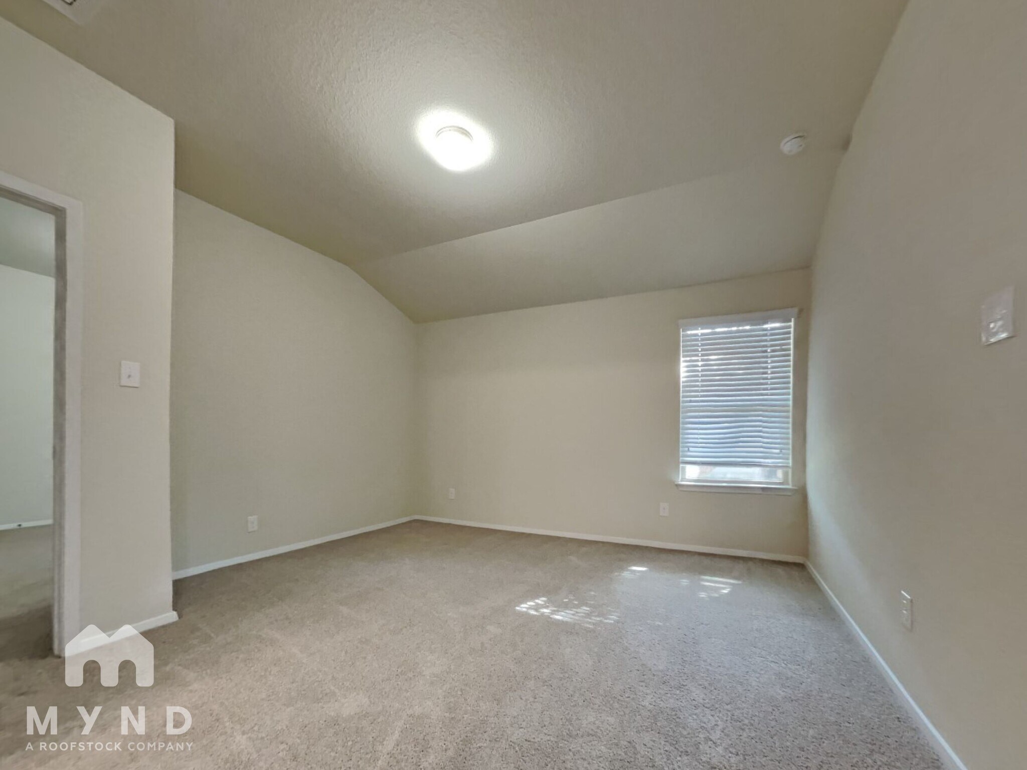 Building Photo - 20216 Boggy Ford Rd