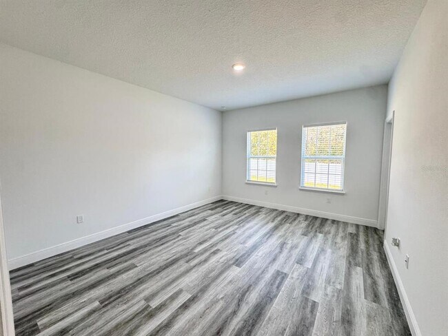 Building Photo - 455 Marion Oaks Dr