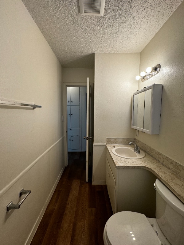 Building Photo - 314 Bramble Dr