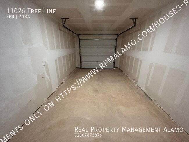 Building Photo - 11026 Tree Line