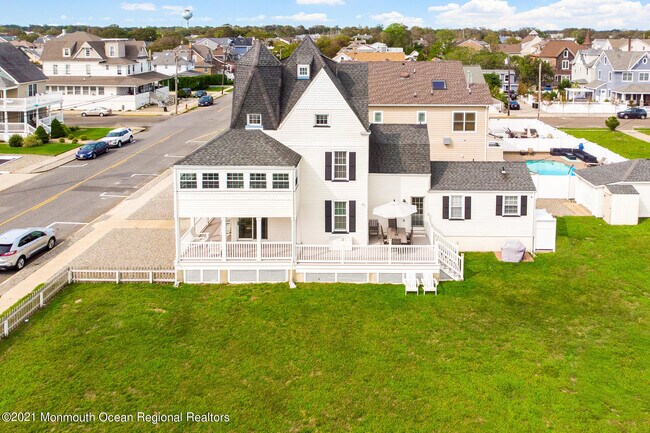 Building Photo - 13 Atlantic Ave