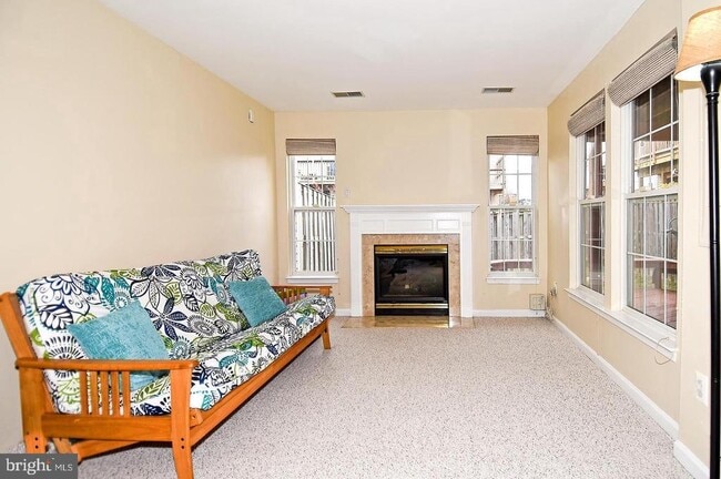 Building Photo - 25445 Carberry Dr