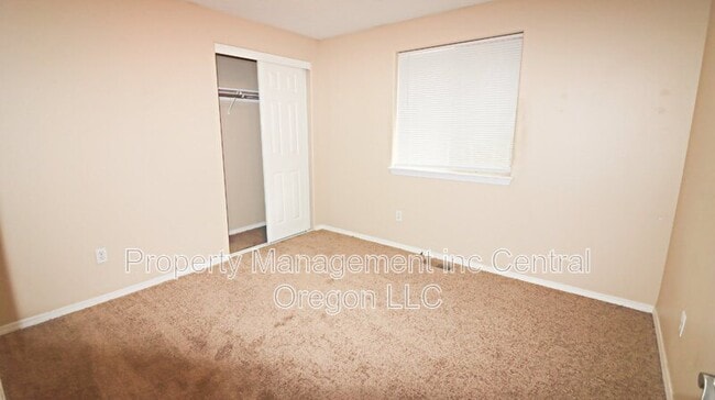 Building Photo - 16489 Riley Dr