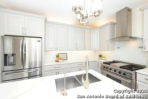 Building Photo - 3446 River Path St