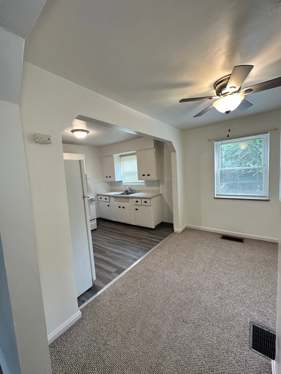 Building Photo - 2631 Bremont Ave