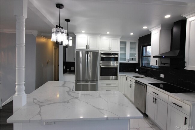 Building Photo - 26 Circle Dr