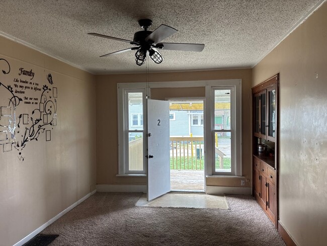 Primary Photo - 804 W Ashland Ave