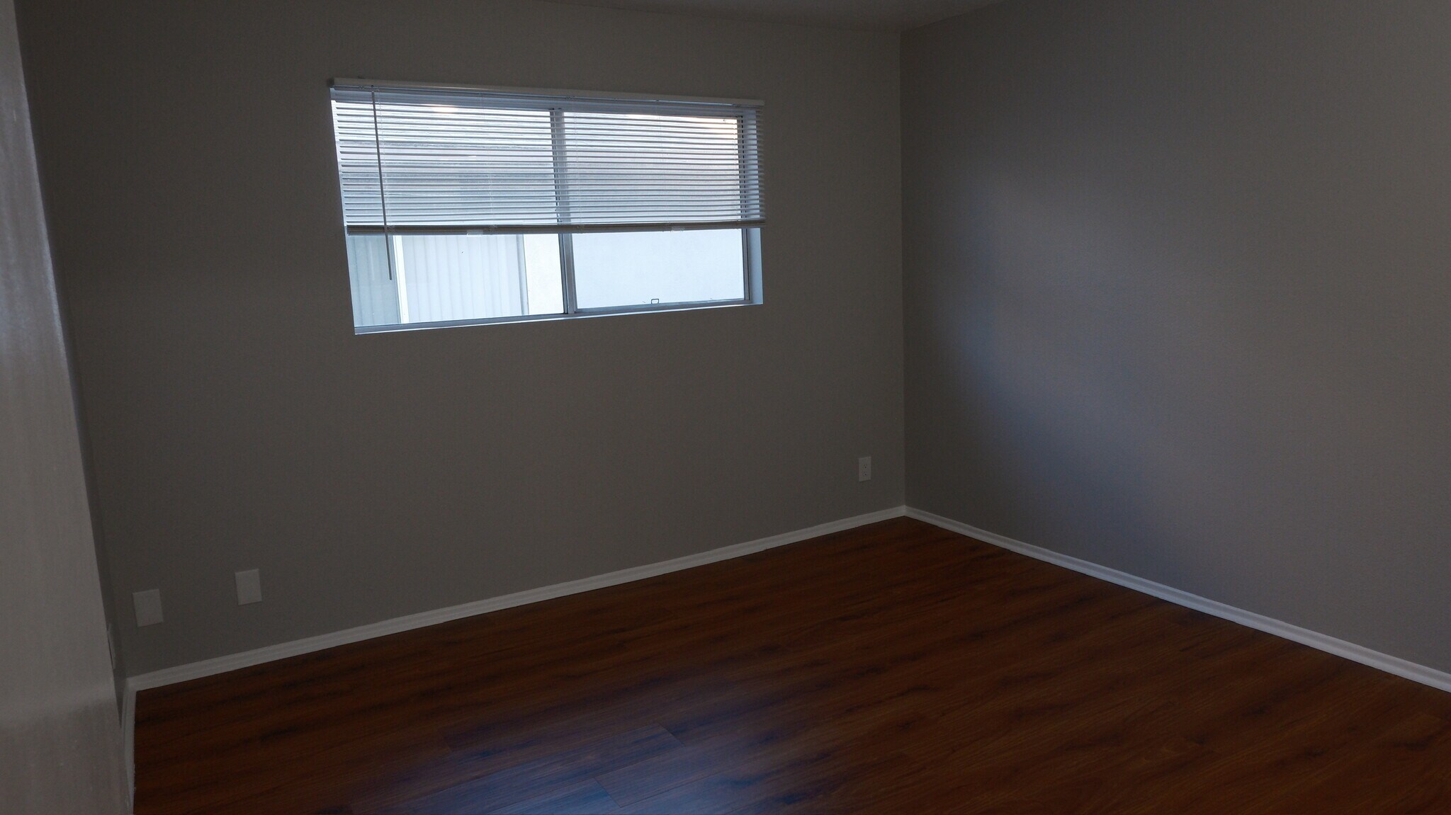 Building Photo - 18555 Collins St