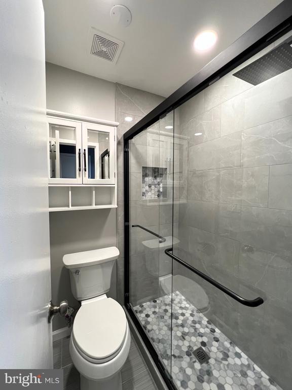 Building Photo - 9916 Hellingly Pl