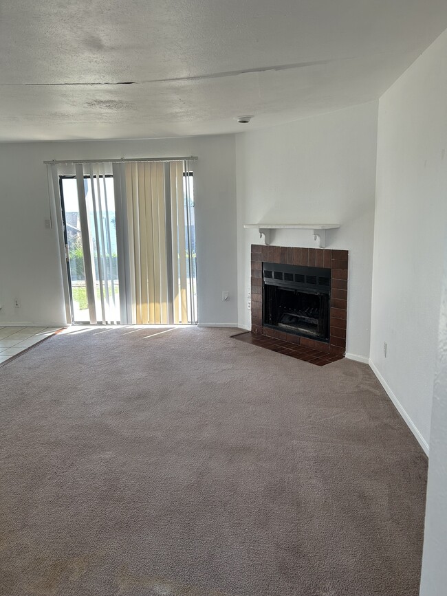 Building Photo - 4560 Chaha Rd