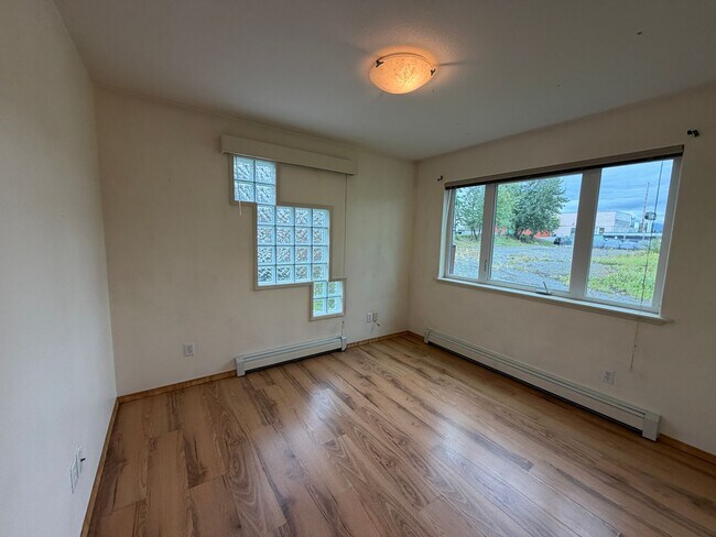 Building Photo - 540 Eyak Dr
