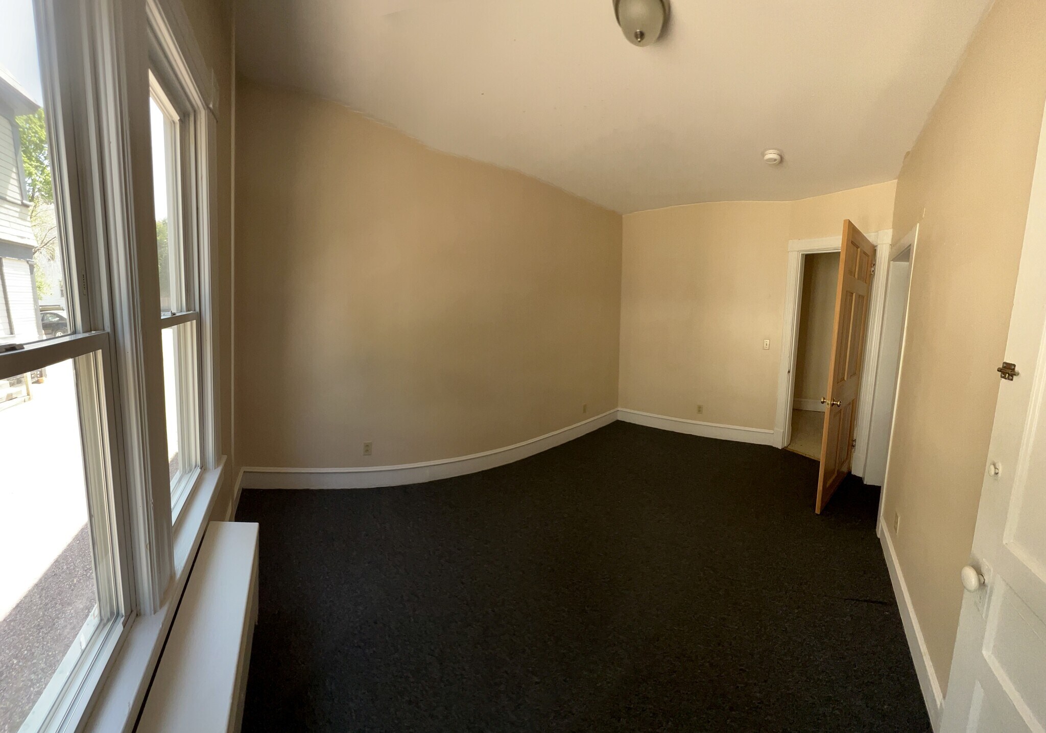 Building Photo - 11 Hickok Pl