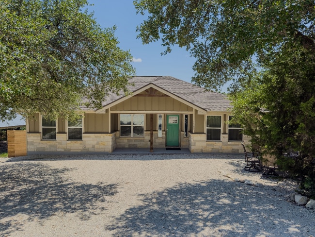 Building Photo - 1169 Alta Vista Ln
