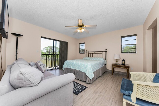 Building Photo - 1682 Seascape Cir