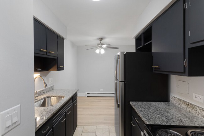 Building Photo - 6021 N Winthrop Ave