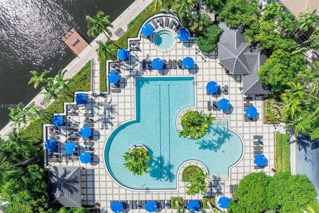 Building Photo - 21301 NE 38th Ave