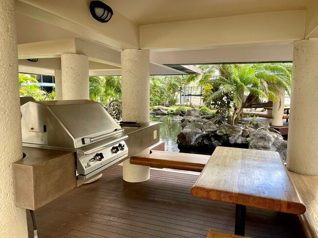 Building Photo - 1212 Nuuanu Ave