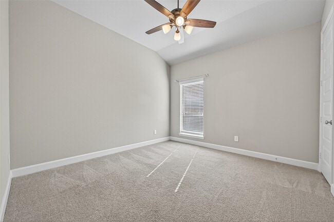 Building Photo - 15330 Legacy Pk Wy