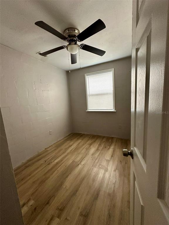 Building Photo - 649 NE Waldo Rd