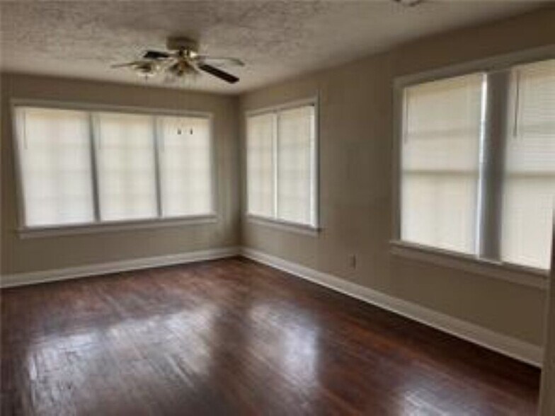 Bedroom 1 - 700 Florida Blvd