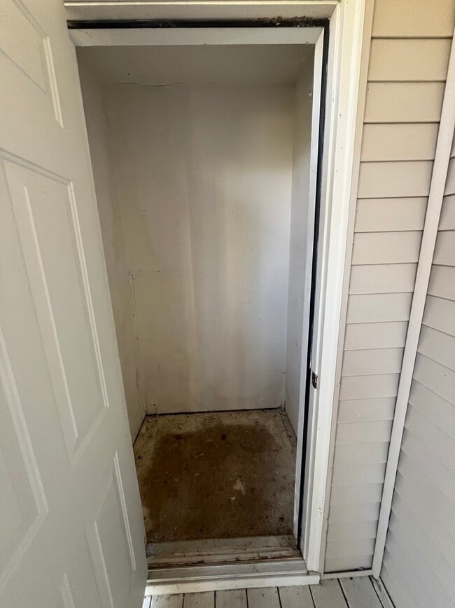 Building Photo - 1524 W Sand Bar Ct