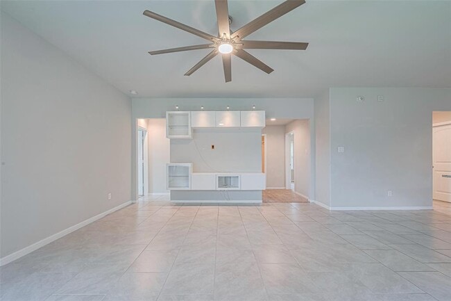 Building Photo - 3010 Veeder Pass Ln