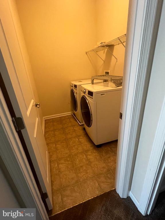 Building Photo - 9447 Paragon Ct