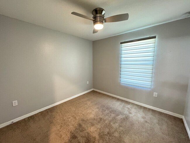 Building Photo - Your Dream Home Awaits in the Heart of Dav...