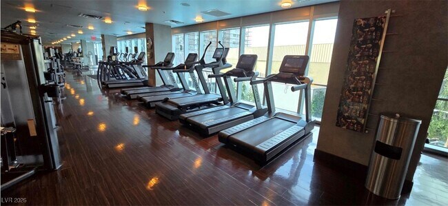 Building Photo - 4471 Dean Martin Dr