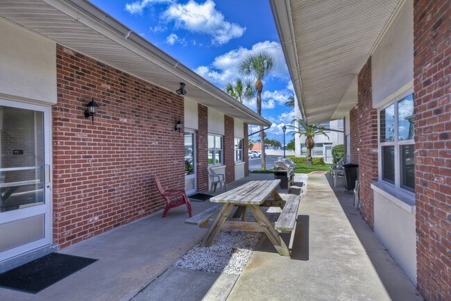 Building Photo - 5575 Gulf Blvd