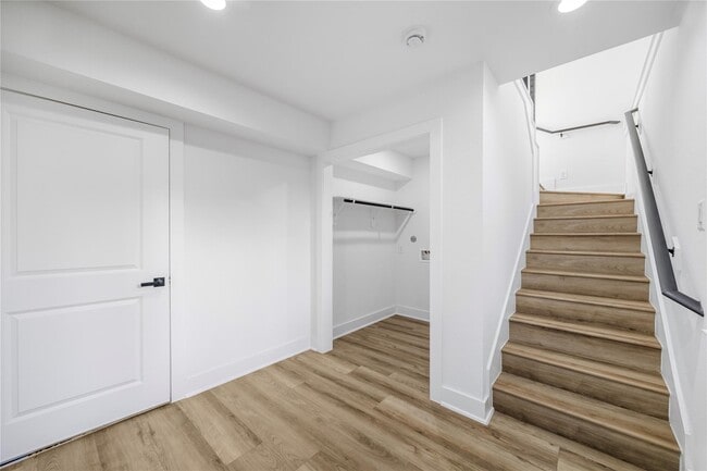 Building Photo - 2550 Walcott Ln