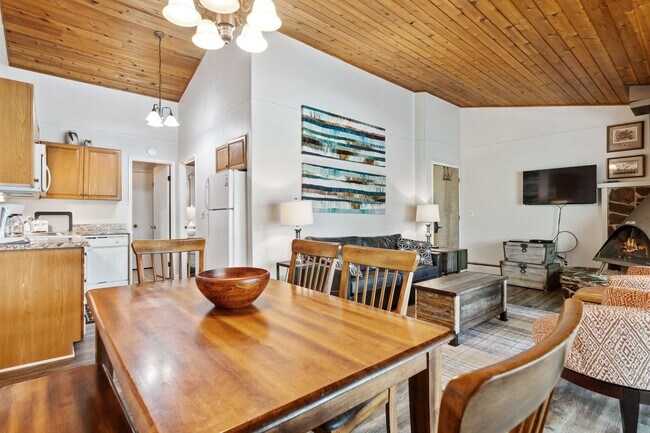 Primary Photo - 1 bedroom, 1 bath condo on Whitefish Lake