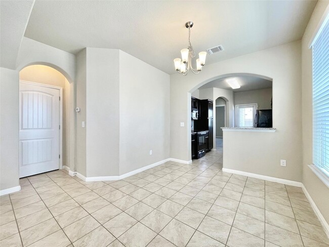 Building Photo - 401 Katmai Cir