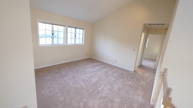 Building Photo - 2219 Gates Ave