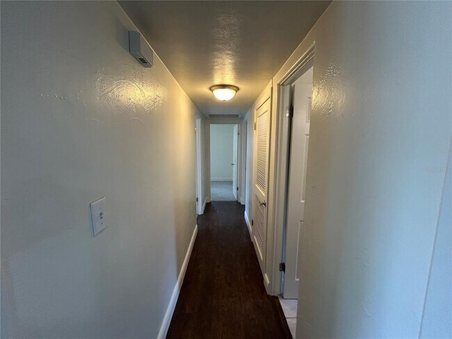 Building Photo - 2886 Carew Ave