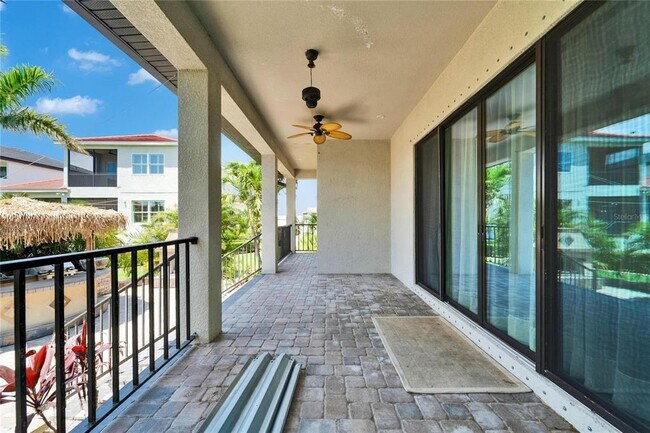 Building Photo - 6116 Lagomar Ln