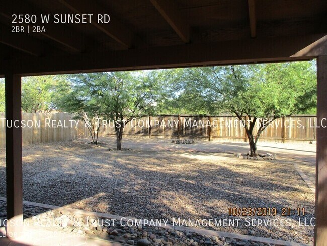 Building Photo - 2580 W Sunset Rd