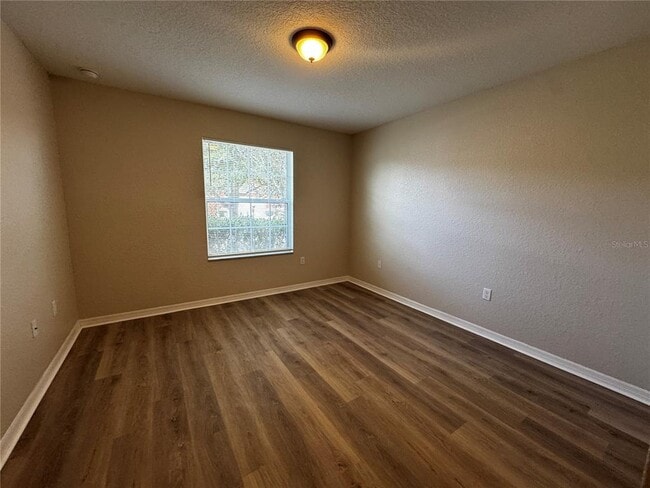 Building Photo - 12388 NE 48th Loop