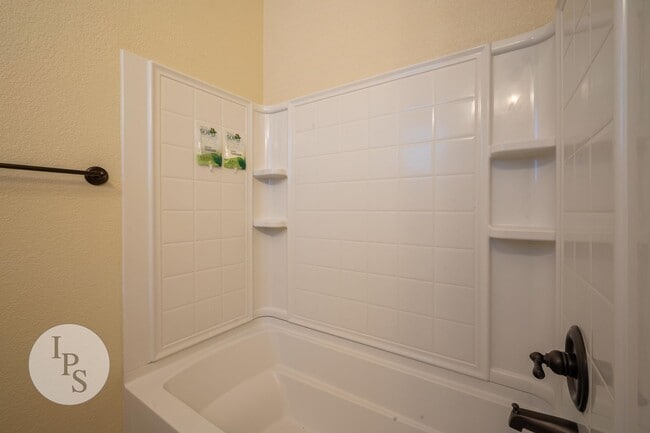 Building Photo - Move in by September 1st and get the rest of August FREE! Tuscan Bluffs at Copper River - Granvil...