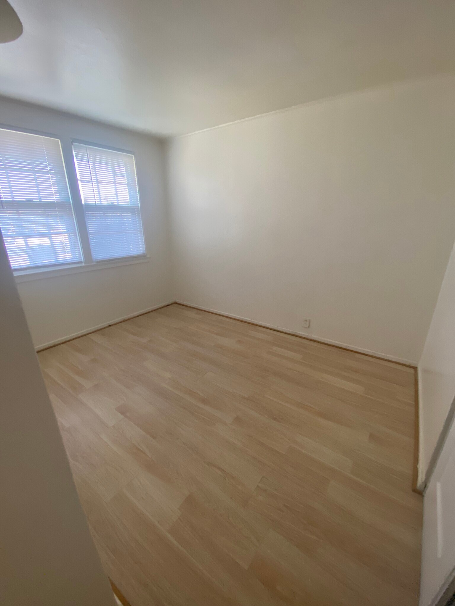 Building Photo - 44 Werden St